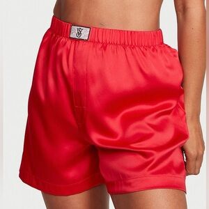 VICTORIA'S SECRET
Satin Shine Patch Boxer Shorts